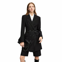 Women's Minimalist Slim Fit Blazer - Autumn Commuter Jacket